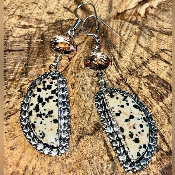 Dalmatian Stone Earrings 2 1/2” - Picture 3 of 6